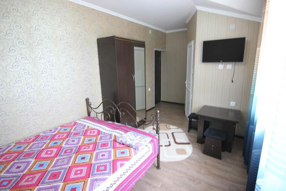 Brandhouse Hotel Bosteri Buitenkant foto